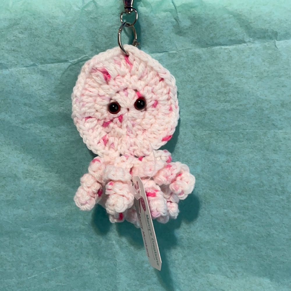 Sweet octopus 🐙 keychain. Handcrafted with love ❤️